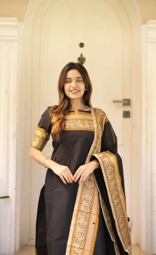 Kanchi Cotton Elegant Straight Kurti with Dupatta