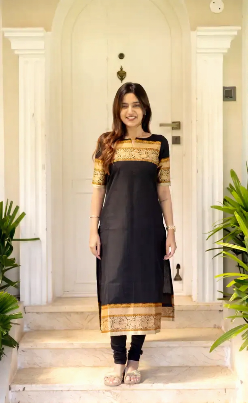 Kanchi Cotton Elegant Straight Kurti with Dupatta