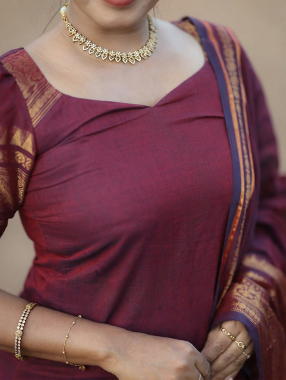 Color_Maroon