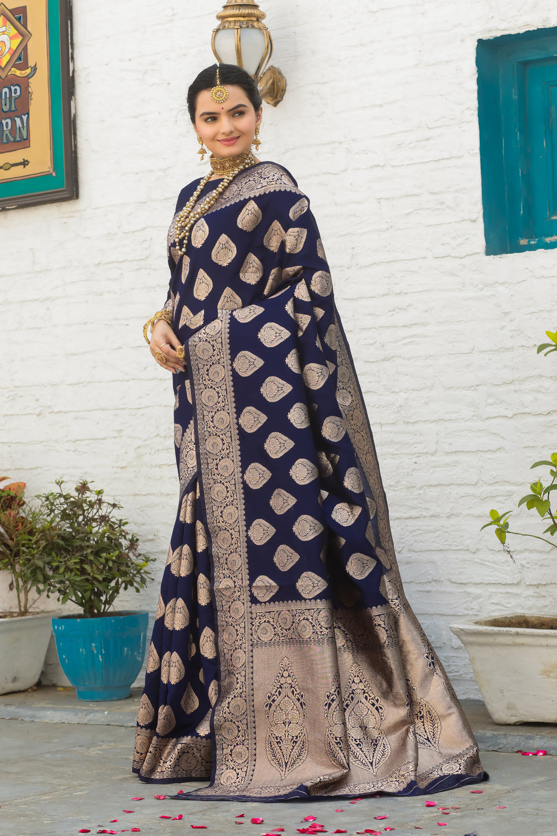 Solid Banarasi Silk Blend Saree with Zari Butta Pattern