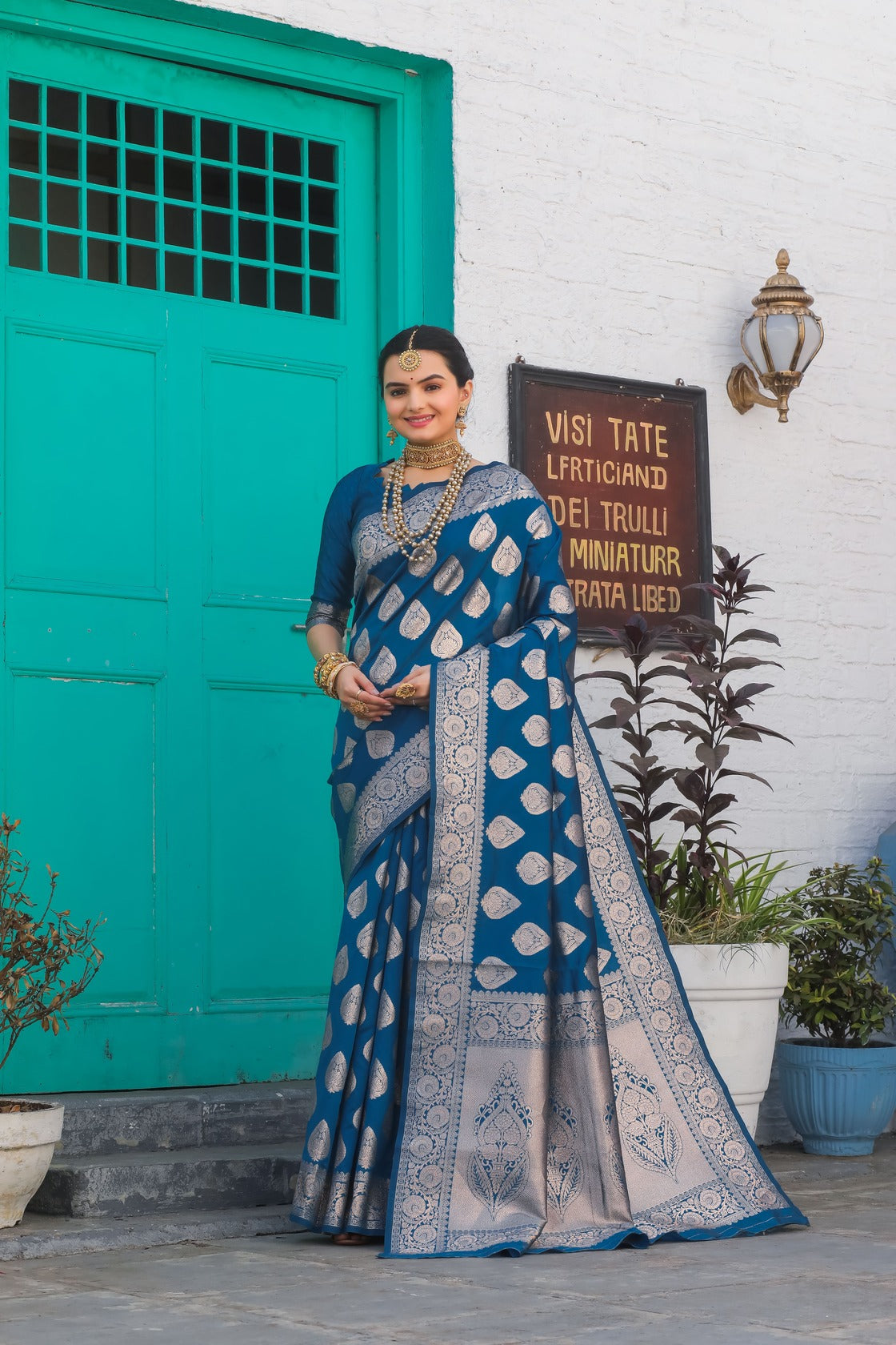 Solid Banarasi Silk Blend Saree with Zari Butta Pattern