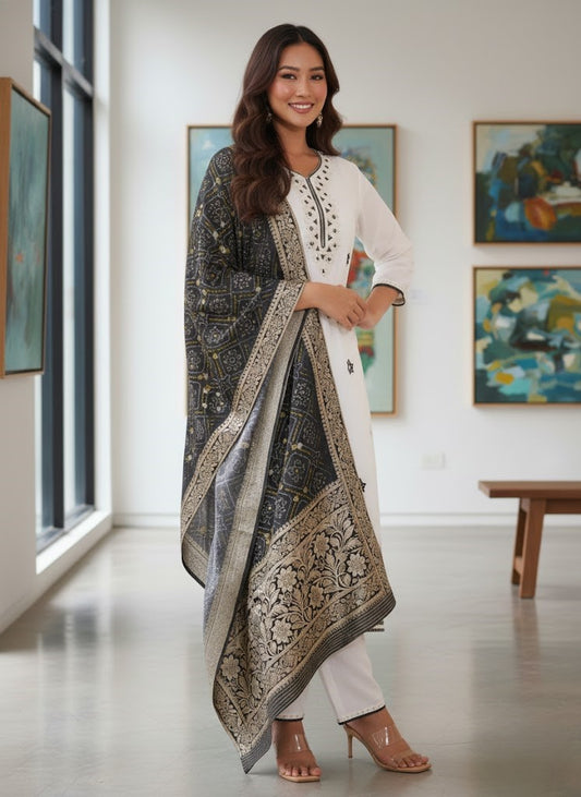 Floral Embroidered Thread Work Chanderi Silk Kurta With Trousers & Dupatta