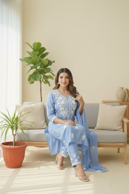 Ethnic Motifs Embroidered Thread Work Kurta with Trousers & Dupatta