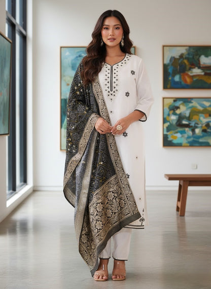 Floral Embroidered Thread Work Chanderi Silk Kurta With Trousers & Dupatta