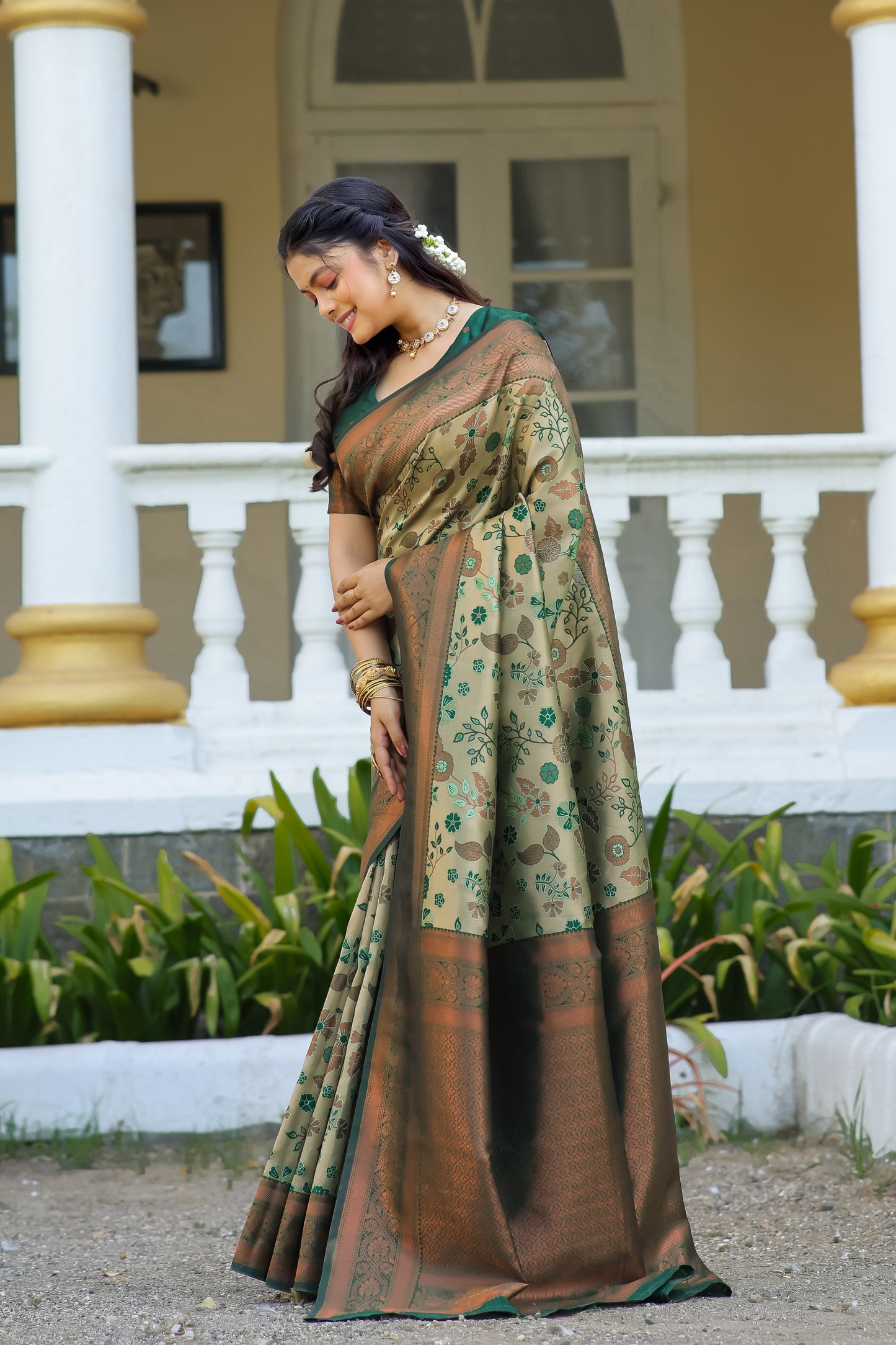 Woven Banarasi Silk Blend Saree