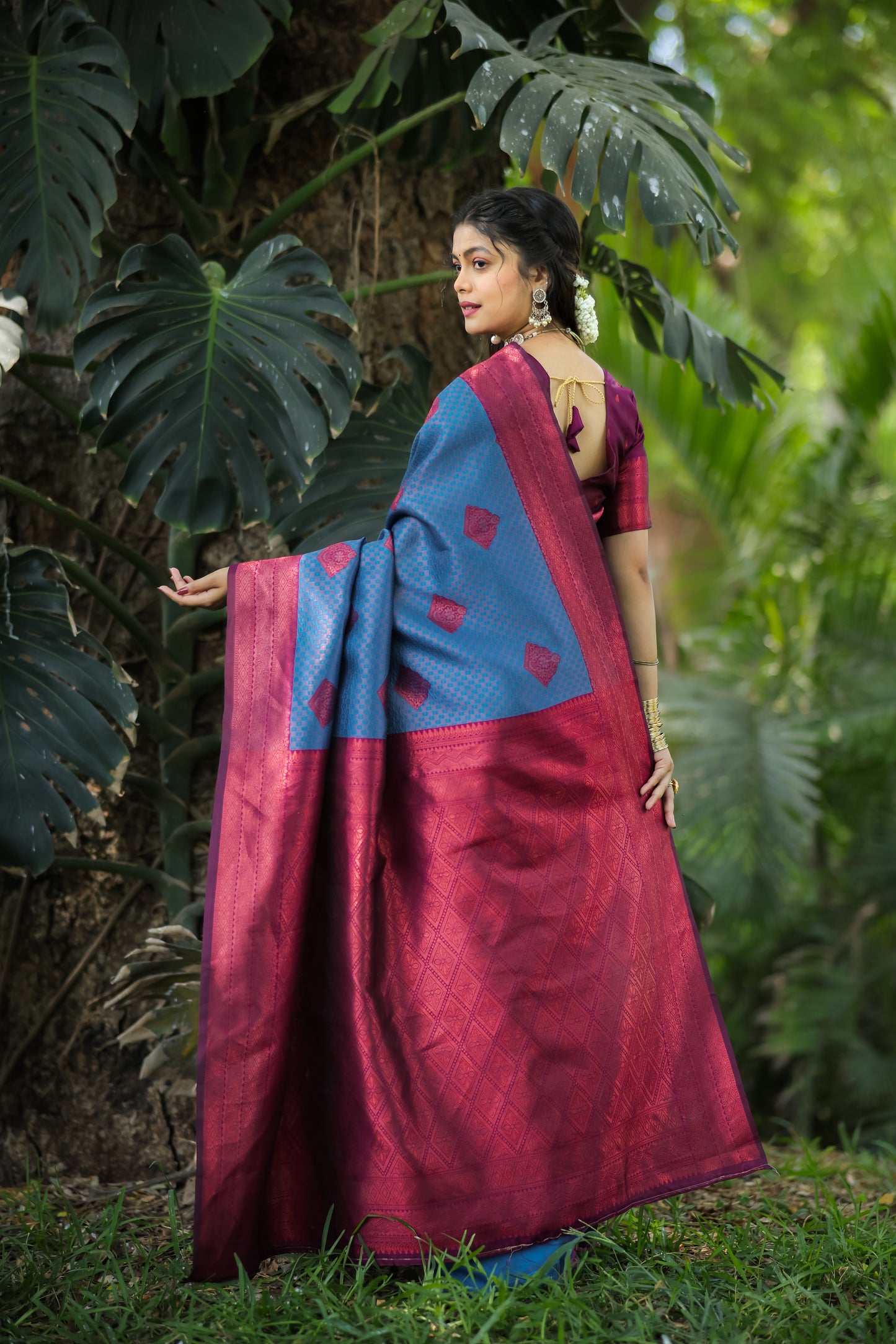 Woven Banarasi Silk Blend Saree