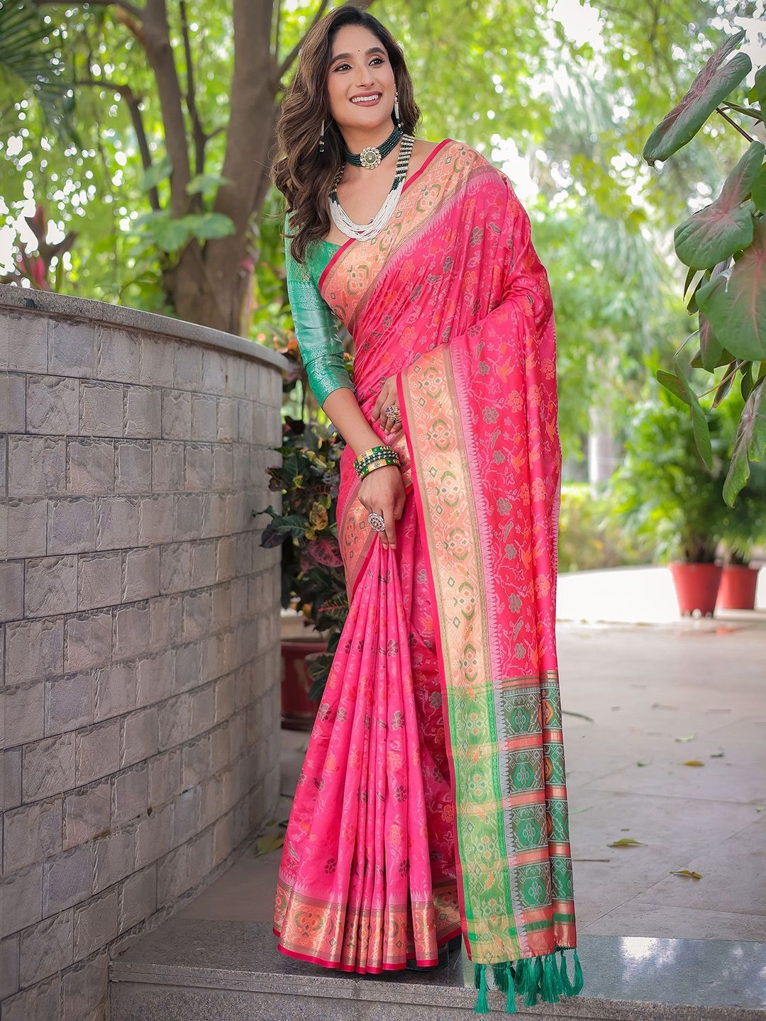 Floral Zari Designer Patola Saree