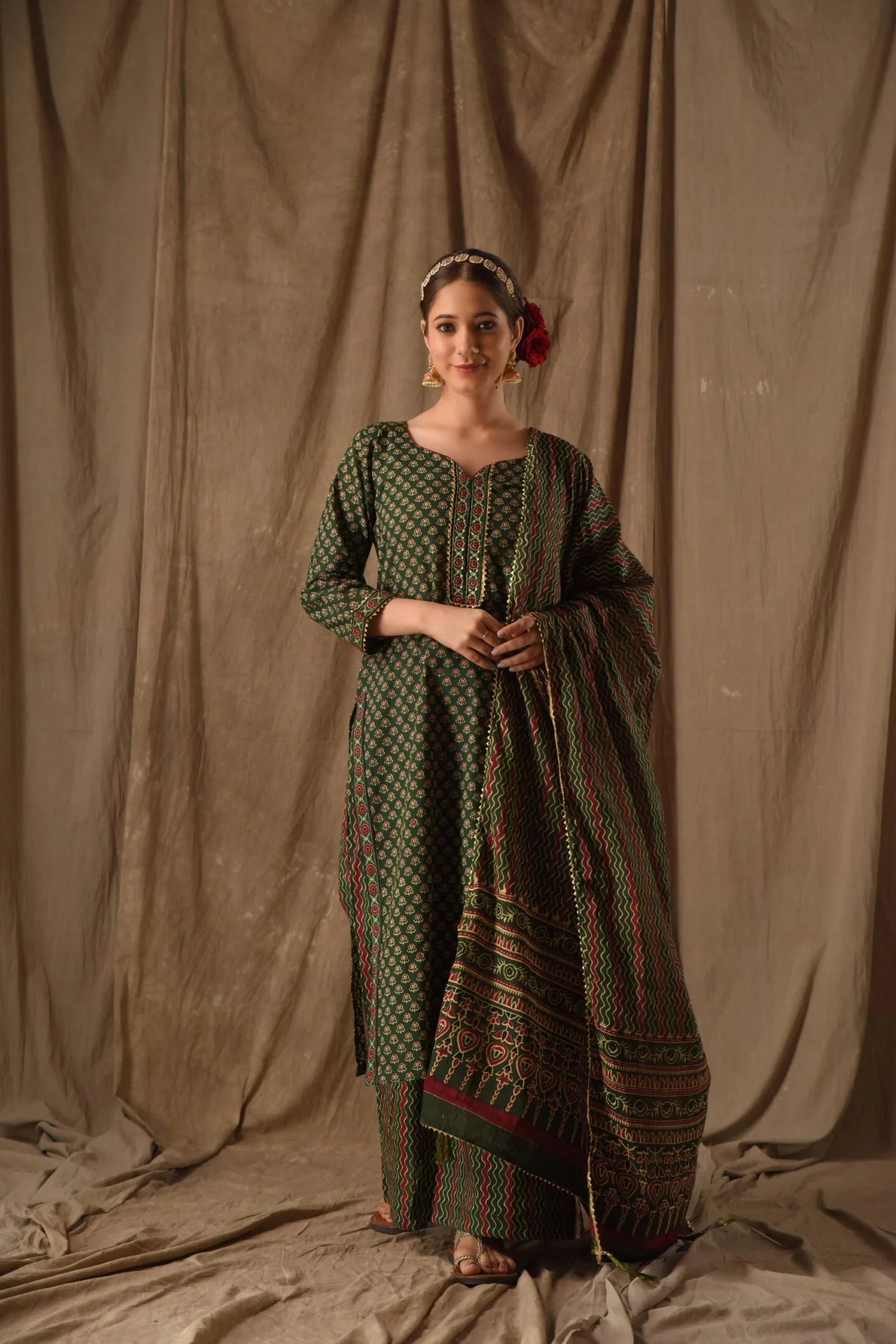 Women’s Kurta Pent Dupatta Set