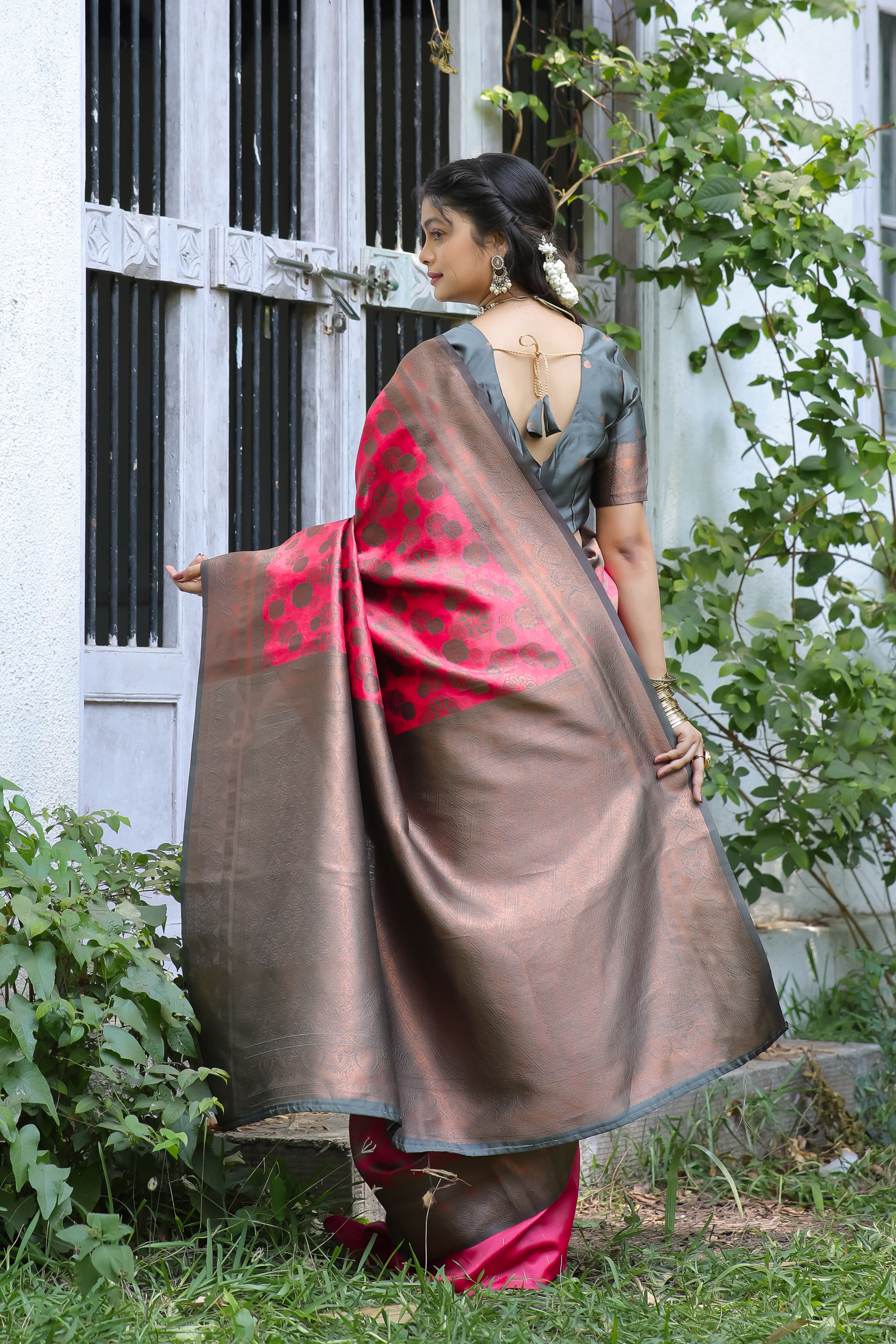 saree saree for women sarees online  georgette saree georgette saree for women   soft silk sarees soft silk sarees below 2000 soft silk sarees online soft silk sarees online shopping soft silk sarees for wedding   Silk Sarees silk saree online s