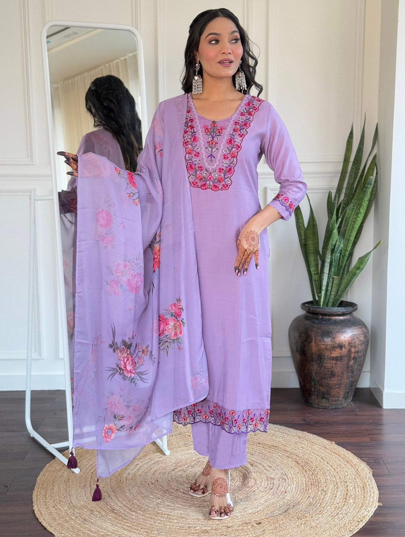 Women’s Kurta Pent Dupatta Set