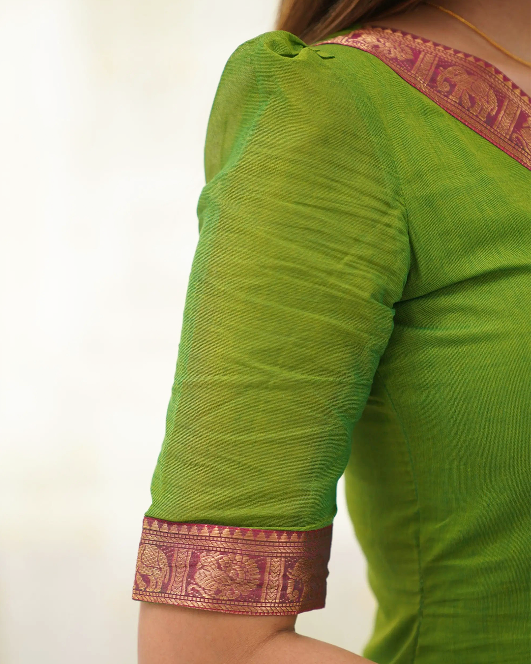 color-parrot-green