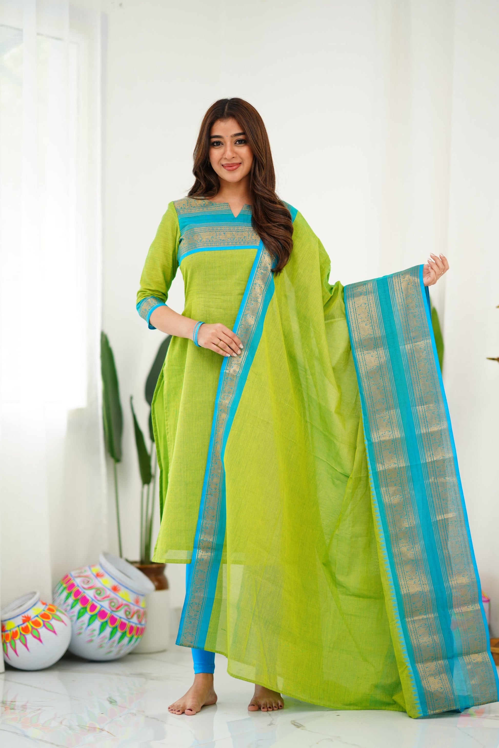 color-lightgreen