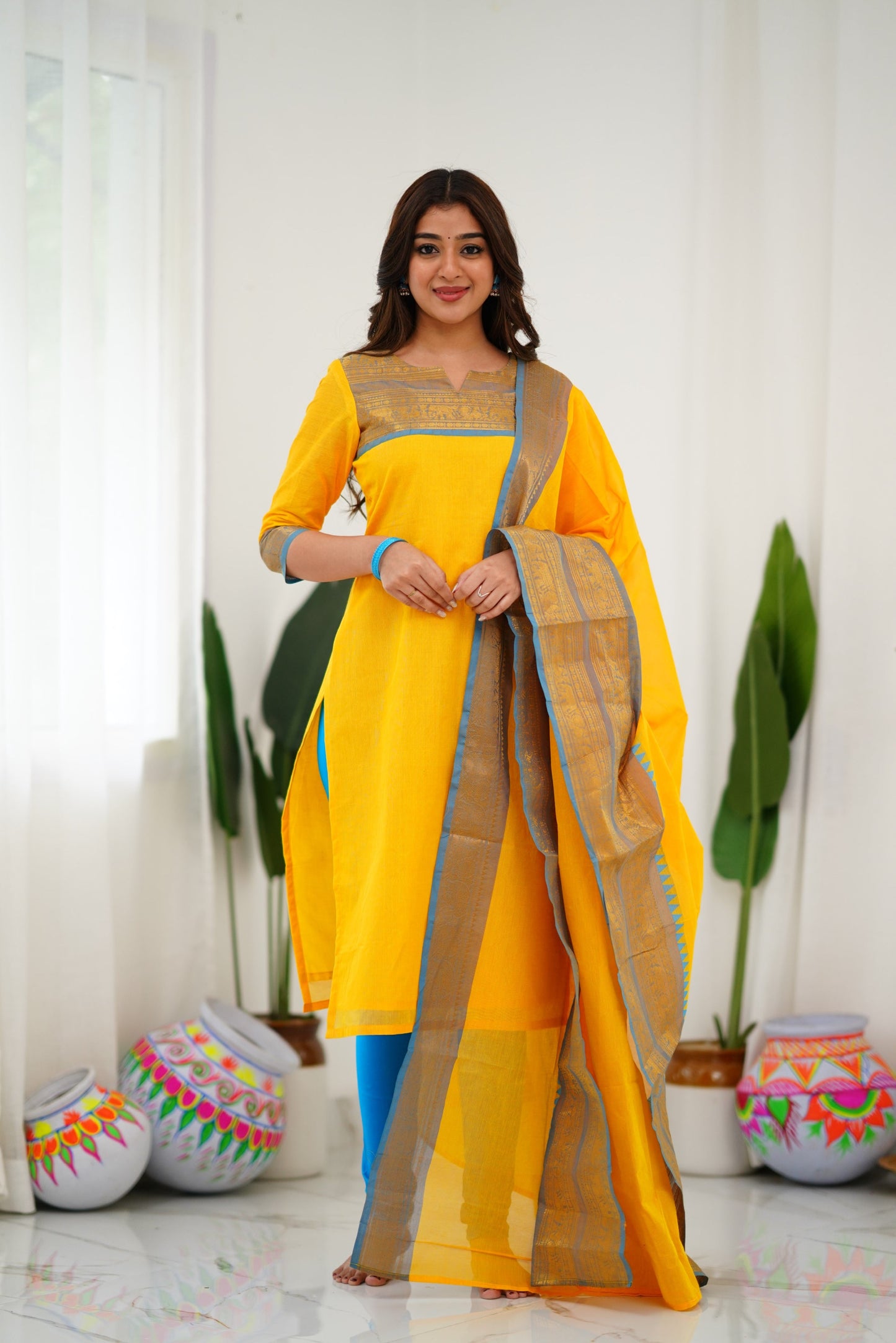 color-yellow