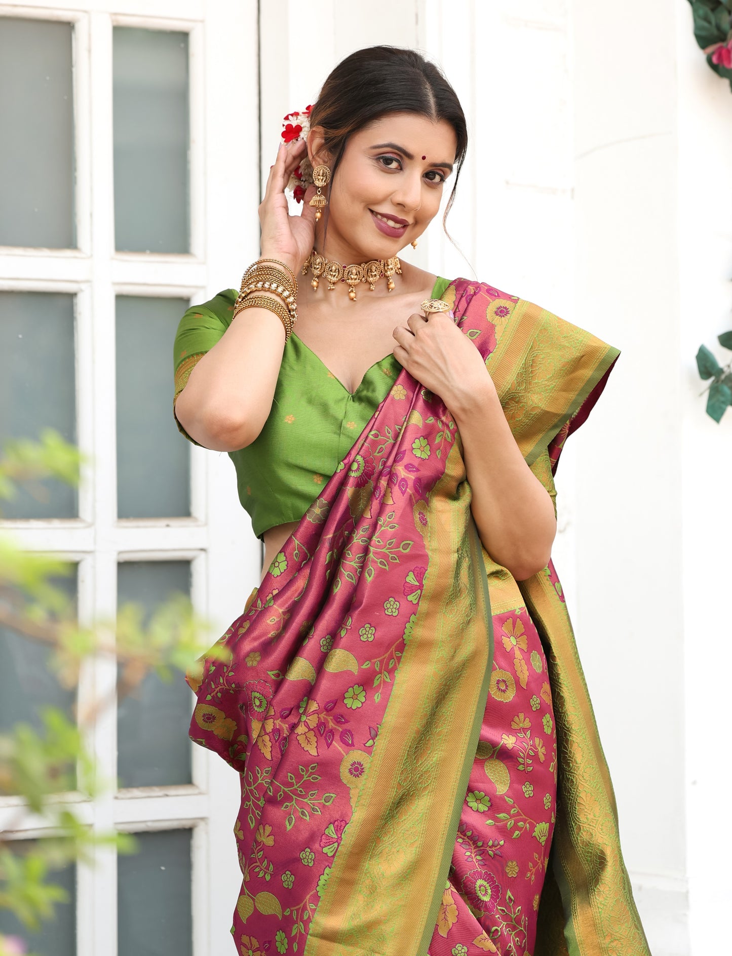Woven Banarasi Silk Blend Saree