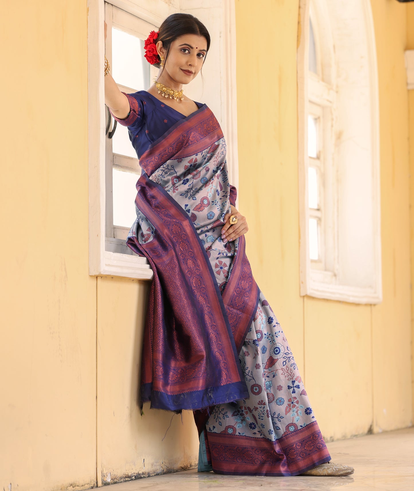 Woven Banarasi Silk Blend Saree