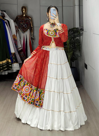 Tarditional Work Navratri Outfits 2k26