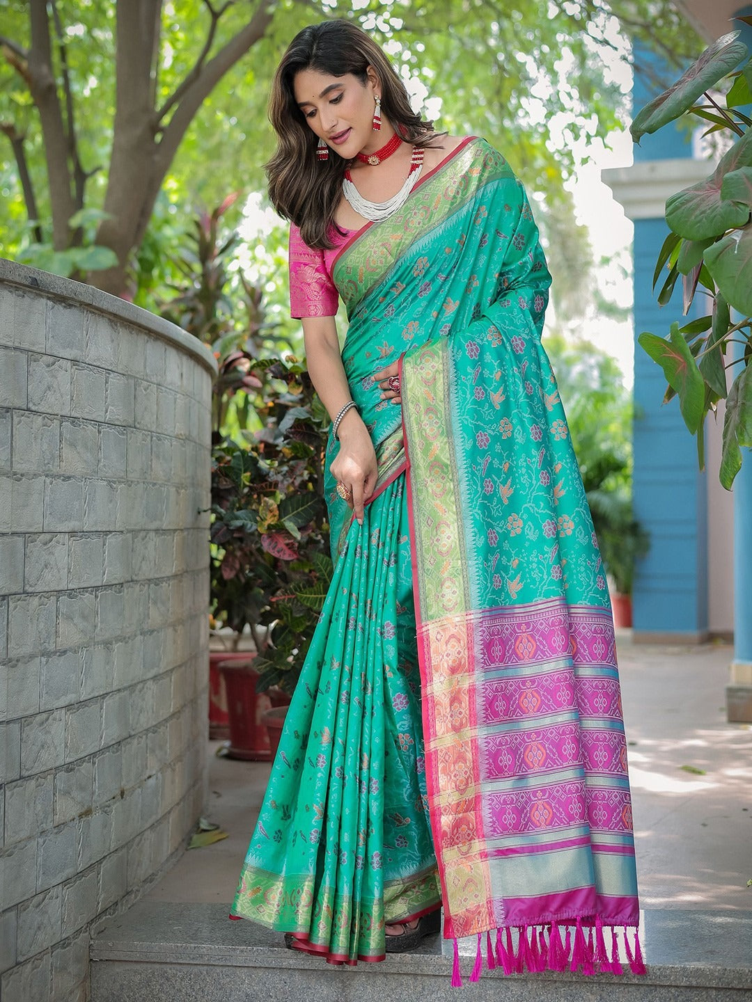 Floral Zari Designer Patola Saree